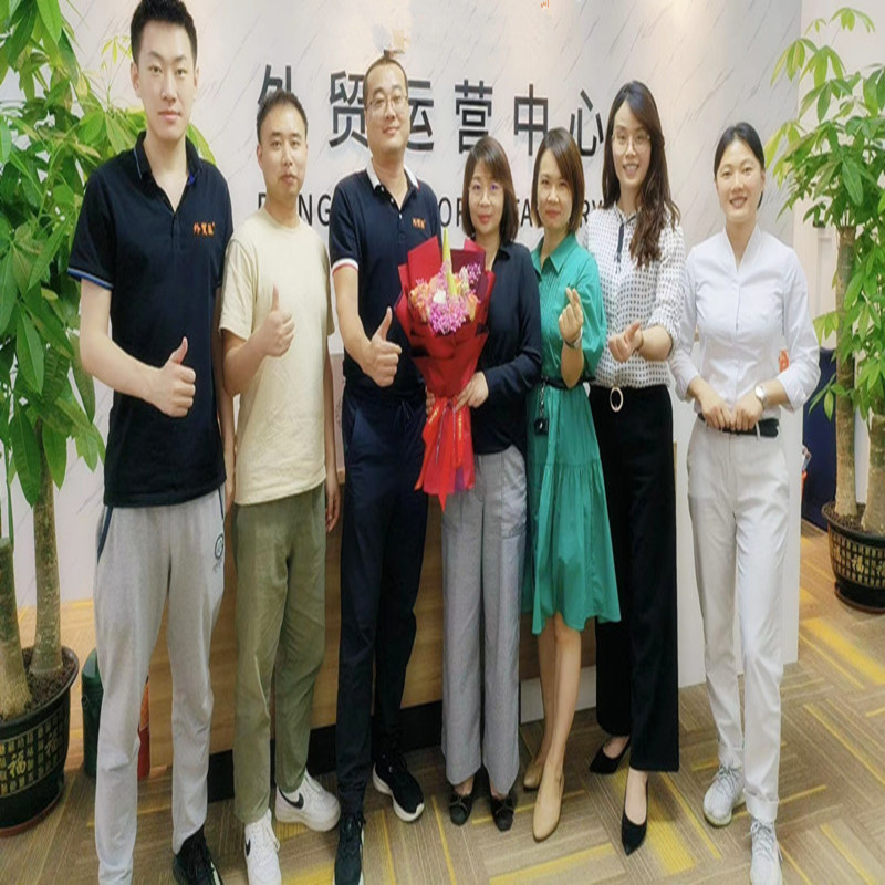 Kolory wiatru partnerów w dziale handlu zagranicznego Xinyang Leather Company